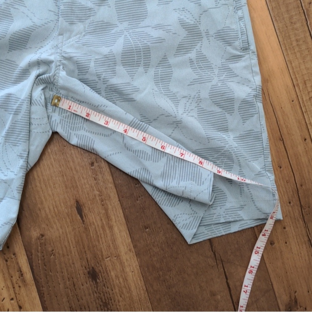 Travis Matthew Shorts - image 4